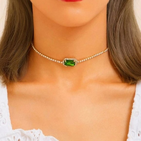 Nikkiwallflower Jewelry - *Mikela* Green Stone Choker